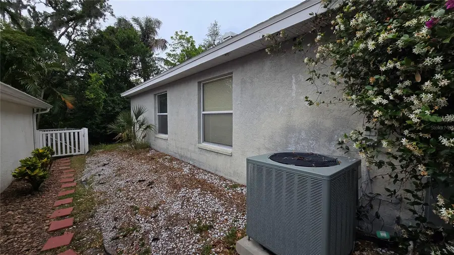 1040 Tradewinds Drive, Tarpon Springs, FL 34689 - #3