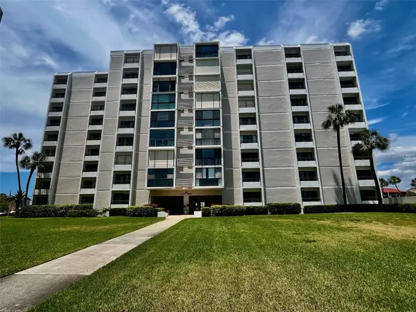 851 Bayway Boulevard #405, CLEARWATER BEACH, FL 33767