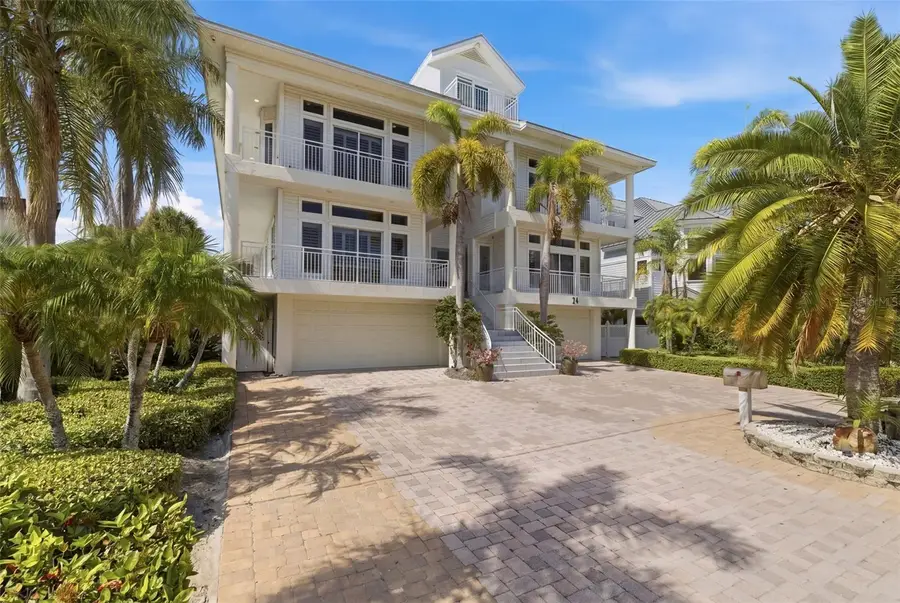 24 N Pine Circle, Belleair, FL 33756 - #2
