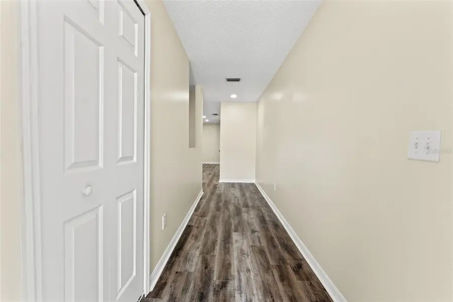 8421 Edgewater Place Boulevard, Tampa, FL 33615 - #3