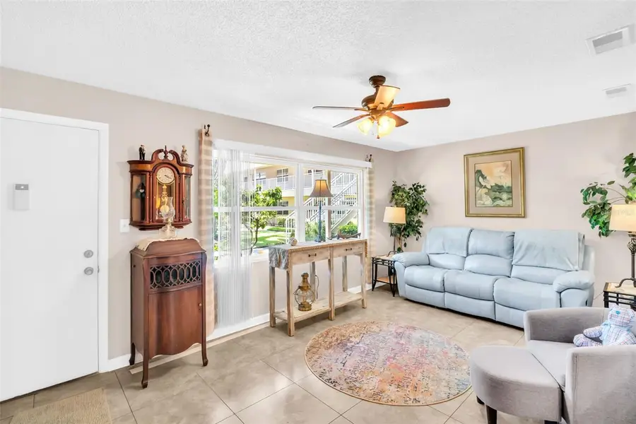 10036 63rd Avenue N #6, Saint Petersburg, FL 33708 - #3