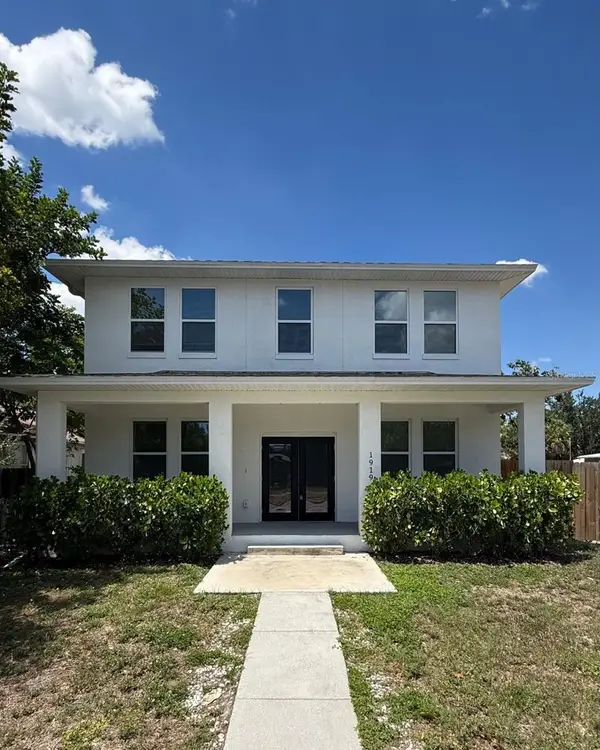 1919 30th Avenue N, ST PETERSBURG, FL 33713