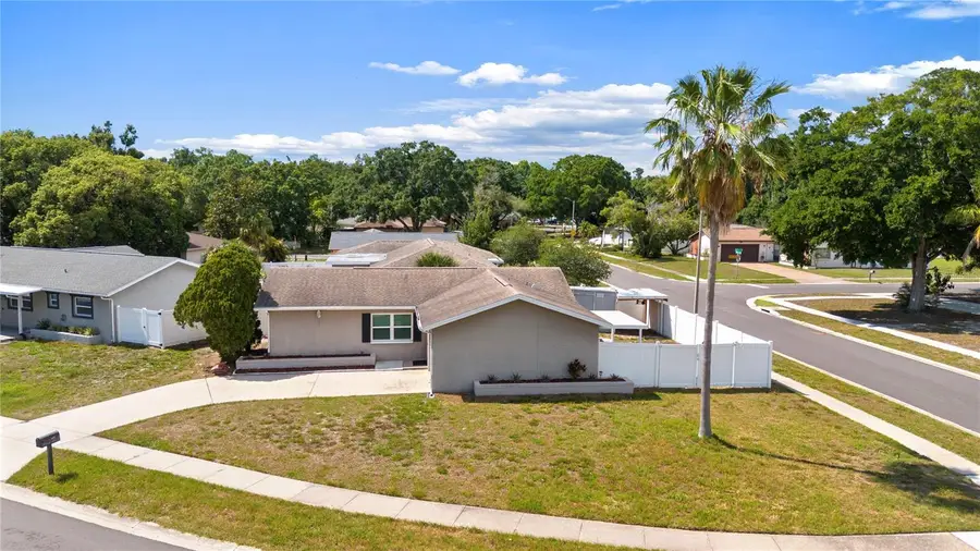 2331 Newton Drive, Palm Harbor, FL 34683 - #2