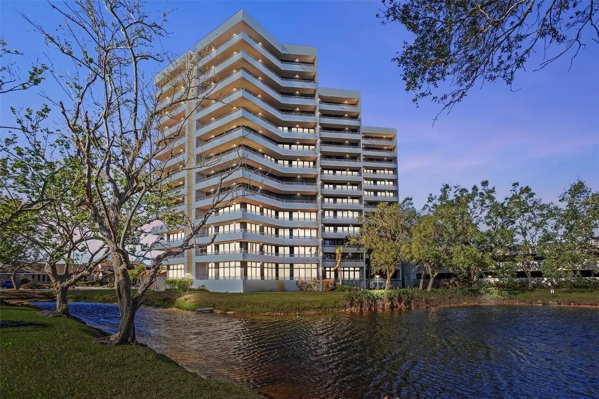5950 Pelican Bay Plaza S #PH2C, Gulfport, FL 33707 - #1