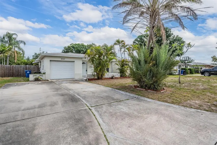 4357 32nd Avenue N, Saint Petersburg, FL 33713 - #2