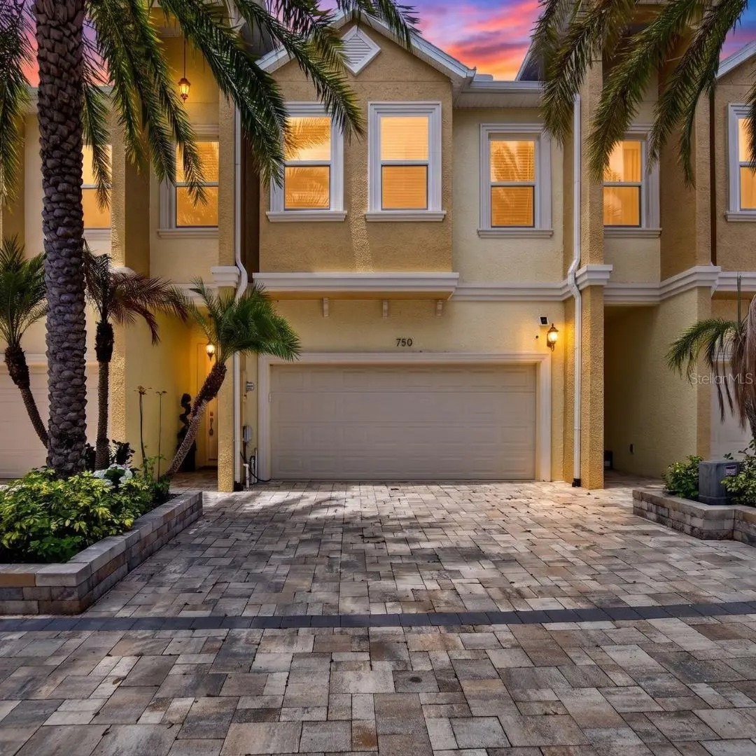 750 Grand Cypress Lane, Tarpon Springs, FL 34689 - #1