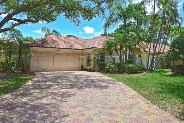 3890 Lyndhurst Court, SARASOTA, FL 34235