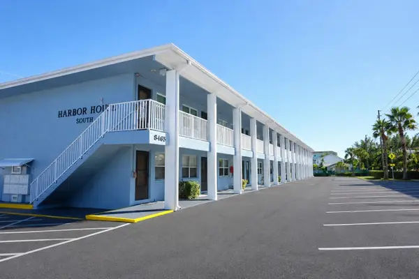 8465 W Gulf Boulevard #52, TREASURE ISLAND, FL 33706