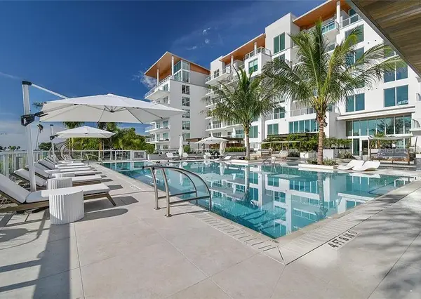 1020 Sunset Point Road #111, CLEARWATER, FL 33755