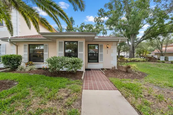 324 Kelsey Way #4, SUN CITY CENTER, FL 33573