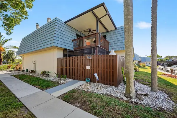 14521 Catalina Circle, SEMINOLE, FL 33776