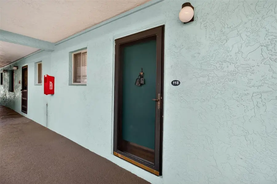801 83rd Avenue N #118, Saint Petersburg, FL 33702 - #3