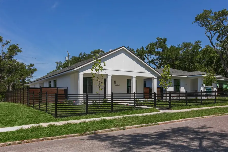 2561/2563 21st Street S, Saint Petersburg, FL 33712 - #2