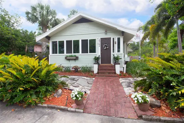 2962 Burlington Avenue N, ST PETERSBURG, FL 33713