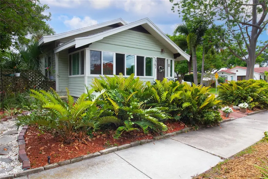 2962 Burlington Avenue N, Saint Petersburg, FL 33713 - #2