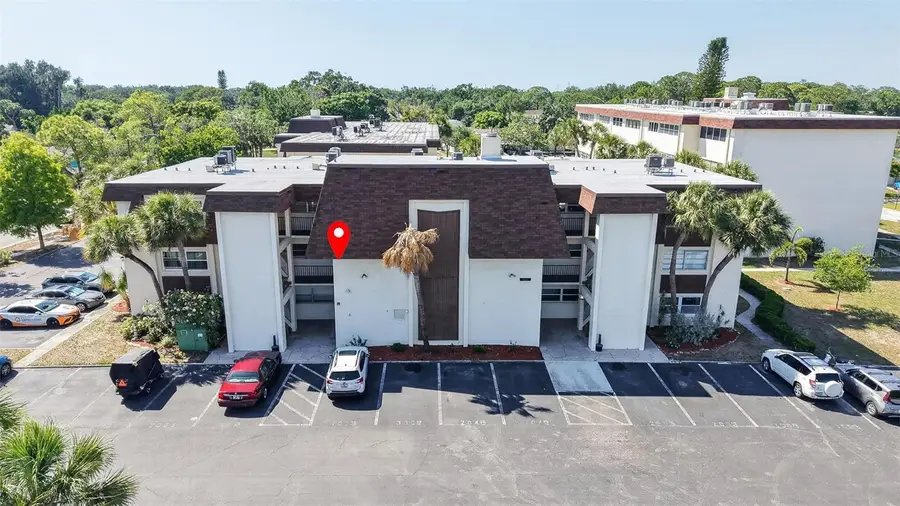 6370 1st Street N #202, Saint Petersburg, FL 33702 - #2