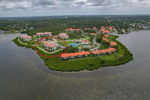 401 Mariner Drive #401, TARPON SPRINGS, FL 34689