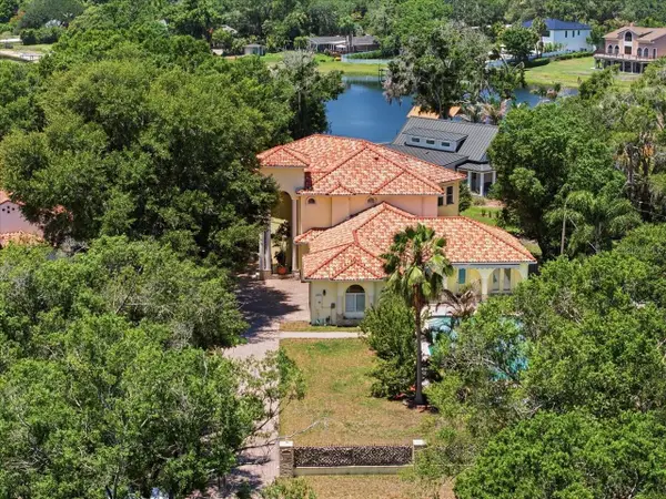 Address Withheld By Seller, TAMPA, FL 33612