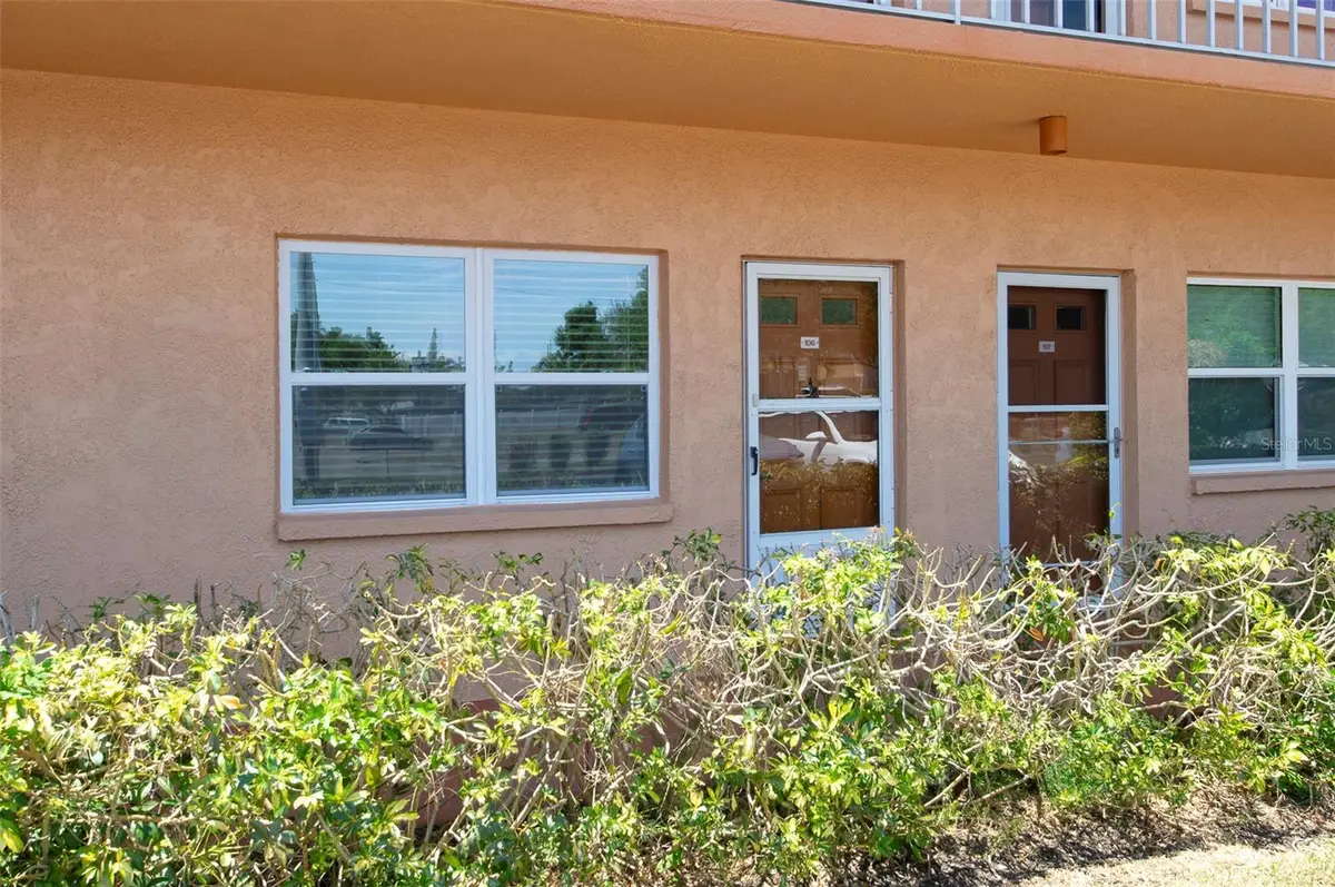 3740 58th Street N #106, Saint Petersburg, FL 33710 - #1