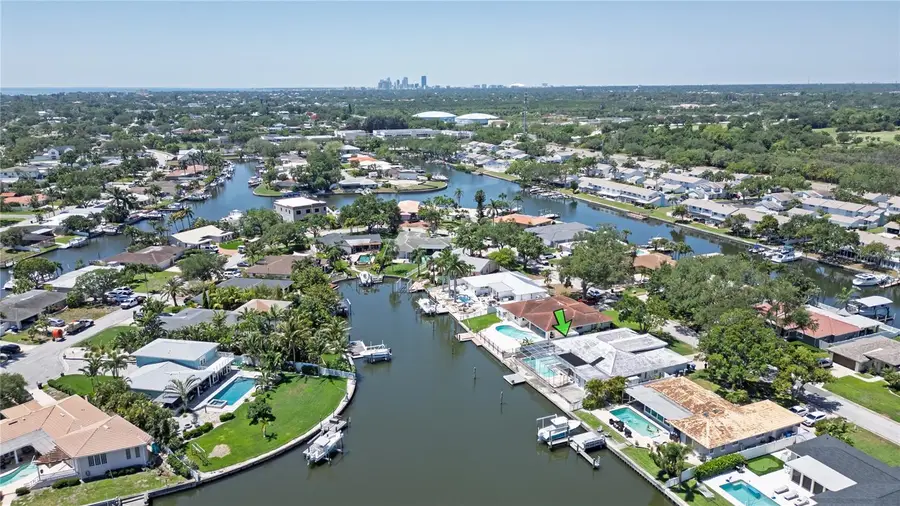 1880 Tanglewood Drive Ne, Saint Petersburg, FL 33702 - #2
