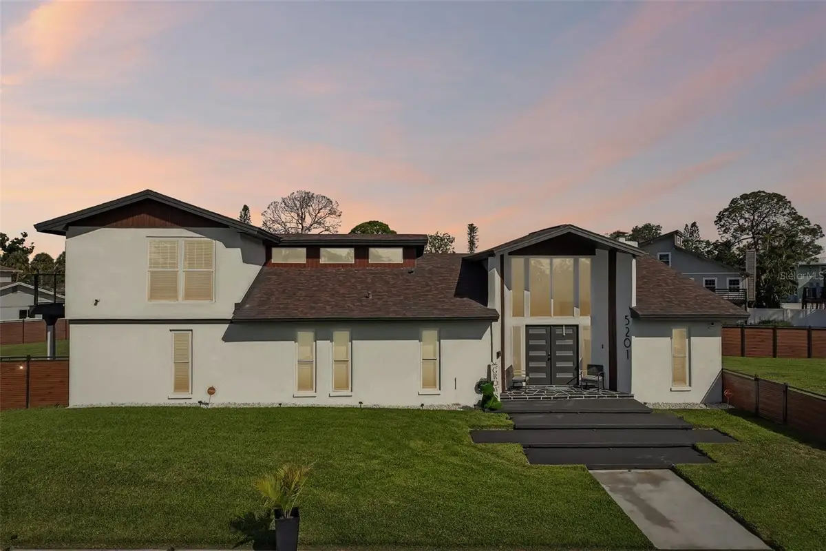 5201 Huntington Street Ne, Saint Petersburg, FL 33703 - #1