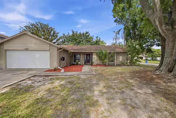 7327 Sunshine Circle, TAMPA, FL 33634
