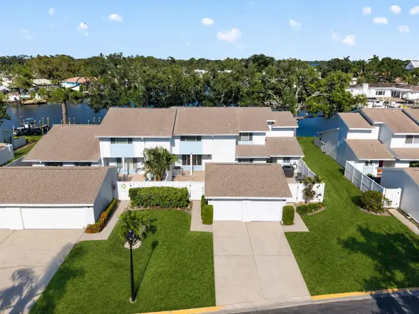 6497 Cape Hatteras Way Ne #3, ST PETERSBURG, FL 33702