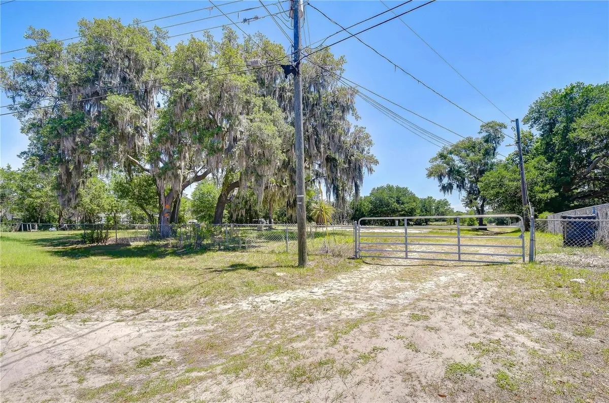 8706 Mary Ivy Drive, Plant City, FL 33567 - #1