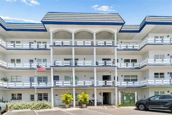 5955 30th Avenue S #105, GULFPORT, FL 33707