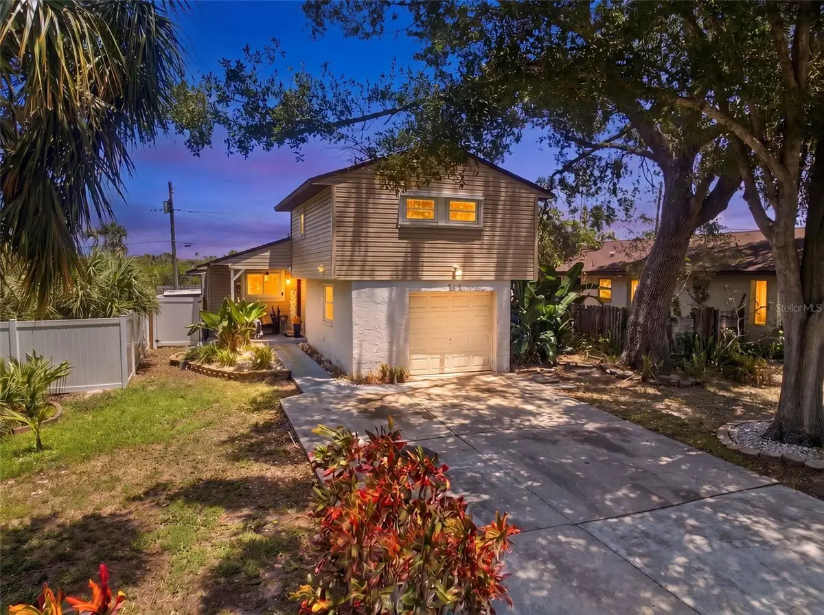 111 69th Avenue N, Saint Petersburg, FL 33702 - #1