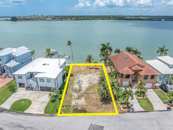 852 Bay Point Drive, MADEIRA BEACH, FL 33708