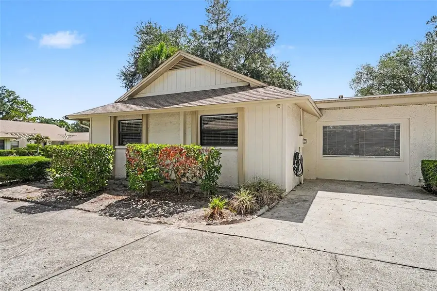 9204 Golf View Dr, New Port Richey, FL 34655 - #2