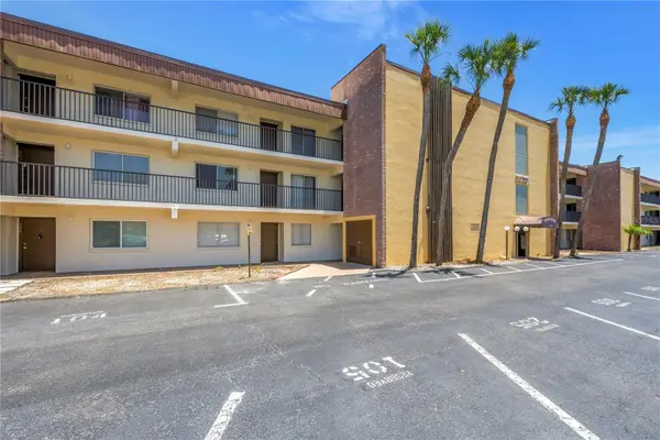 4435 1st Street Ne #104, ST PETERSBURG, FL 33703