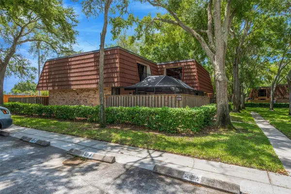 2726 11th Court, PALM HARBOR, FL 34684