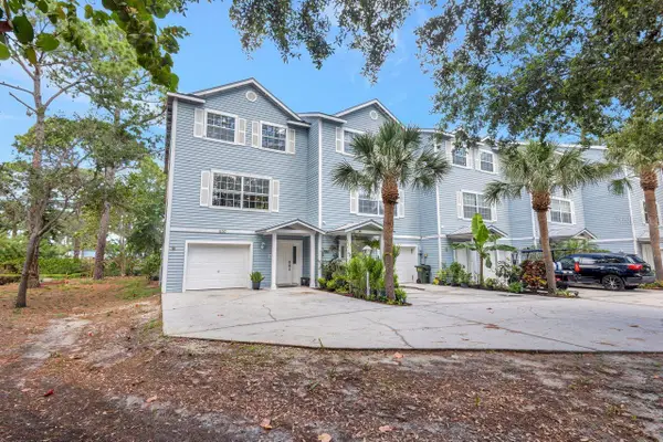 530 Ryans Woods Lane, PALM HARBOR, FL 34683