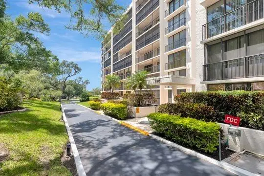 220 Belleview Boulevard #203, BELLEAIR, FL 33756