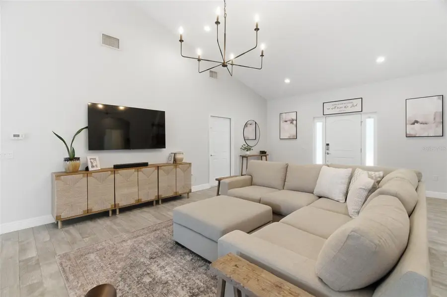 1016 Gulf Road, Tarpon Springs, FL 34689 - #2