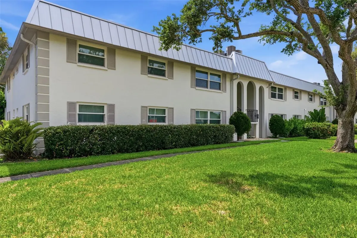 5800 Hollywood Boulevard #214, Sarasota, FL 34231 - #1