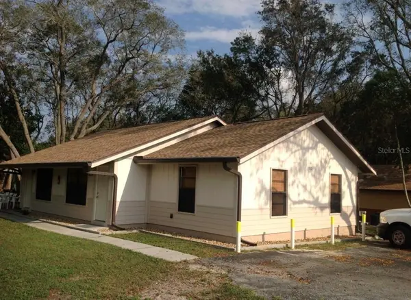 1812 Poinsettia Avenue, TARPON SPRINGS, FL 34689