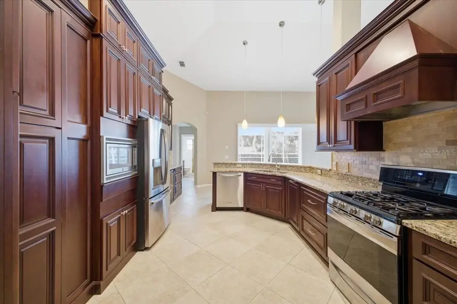 2726 Valencia Grove Drive, Valrico, FL 33596 - #2