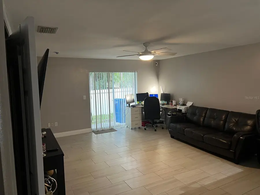 8423 Edgewater Place Boulevard, Tampa, FL 33615 - #2