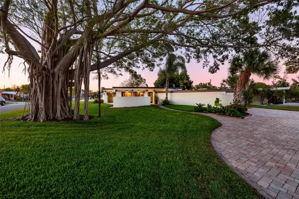 302 41st Avenue, ST PETE BEACH, FL 33706