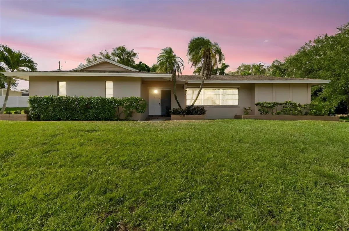 1251 Holiday Drive, Tarpon Springs, FL 34689 - #1