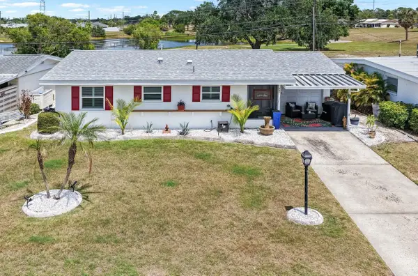 901 Augusta Drive, SUN CITY CENTER, FL 33573
