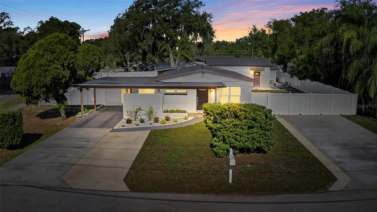 10402 N Pawnee Avenue, Tampa, FL 33617 - #1