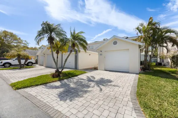 11600 Shipwatch Drive #1417, LARGO, FL 33774