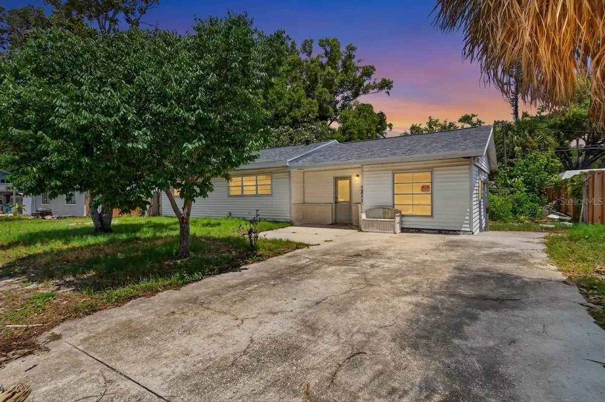 7211 Lynnwood Avenue N, Saint Petersburg, FL 33710 - #1