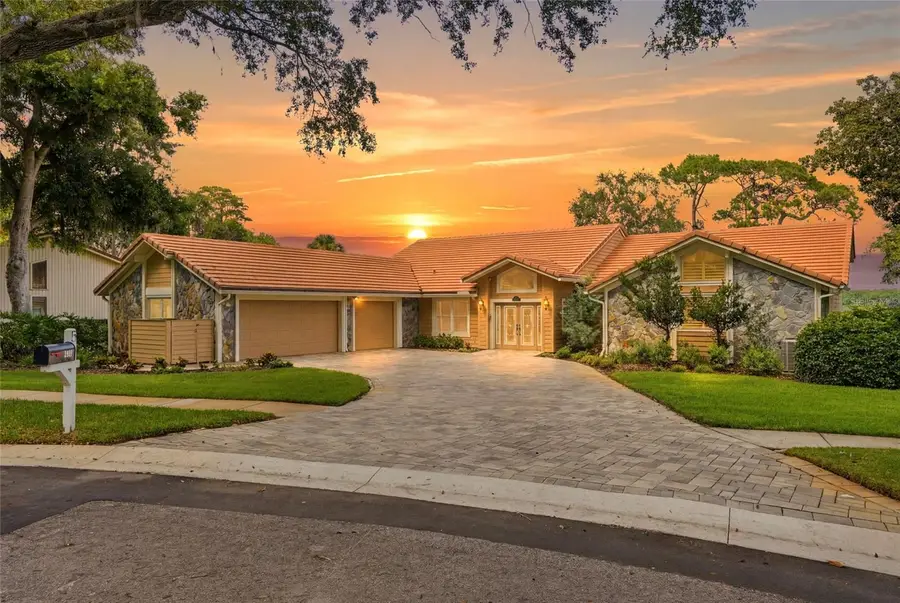 3493 Shoreline Circle, Palm Harbor, FL 34684 - #2