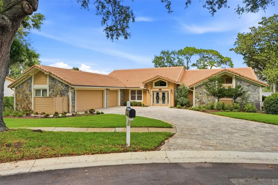 3493 Shoreline Circle, Palm Harbor, FL 34684 - #3