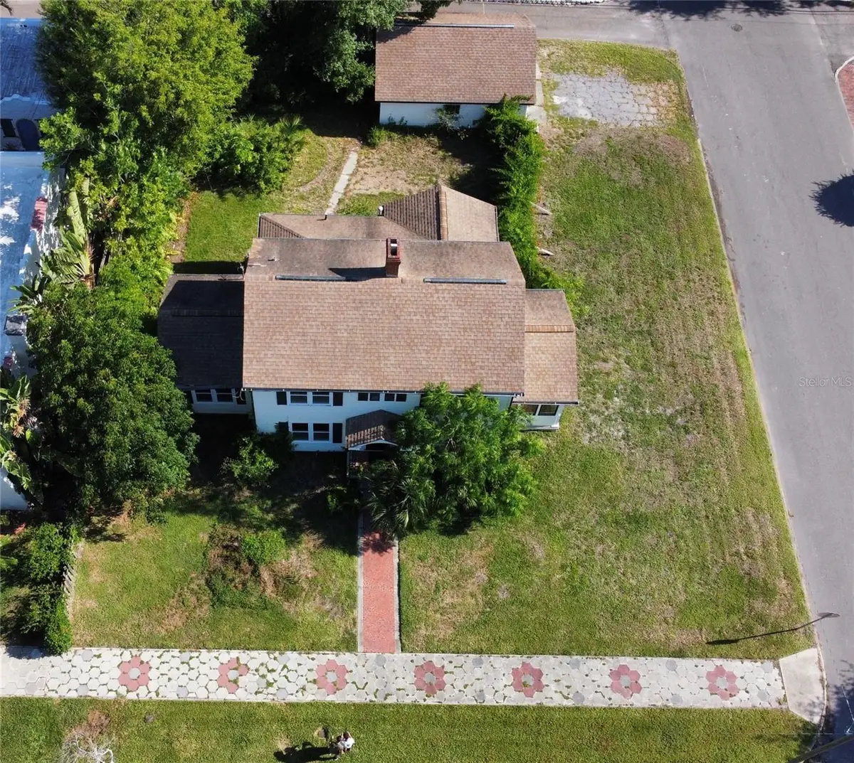 255 19th Avenue Ne, Saint Petersburg, FL 33704 - #1